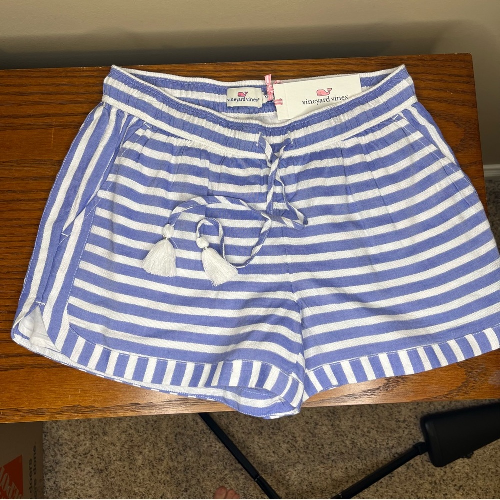Vineyard Vines Women's Marlin Striped shorts